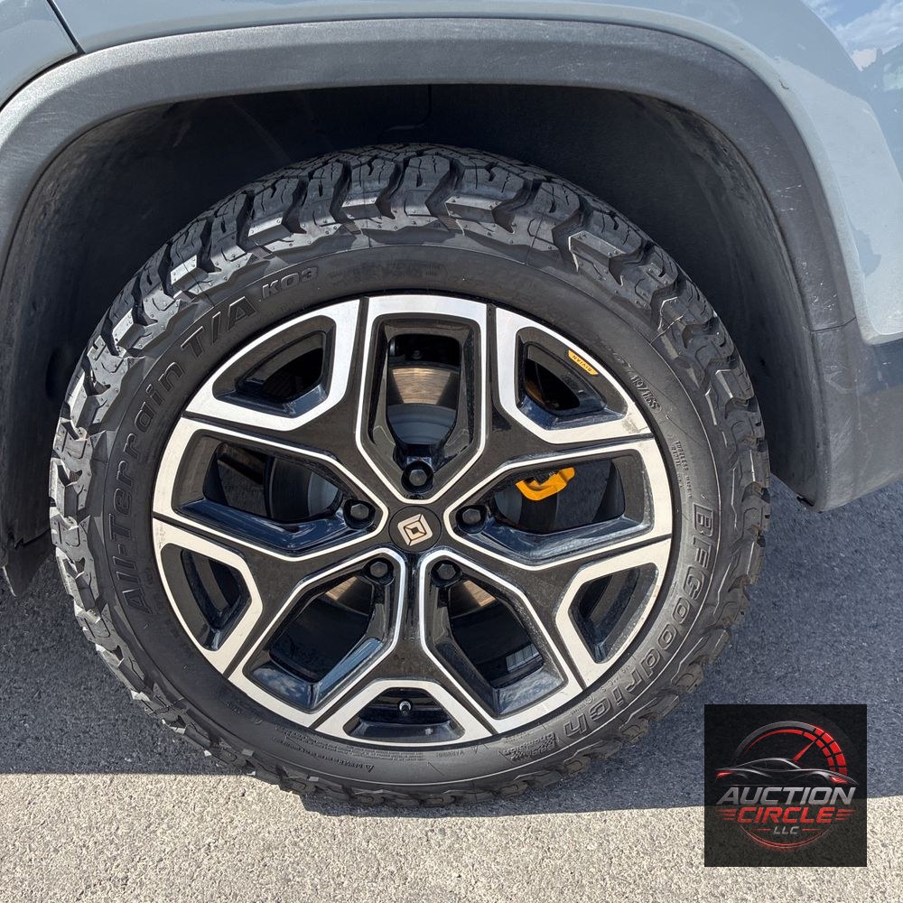 2023 Rivian R1T Adventure Quad-Motor