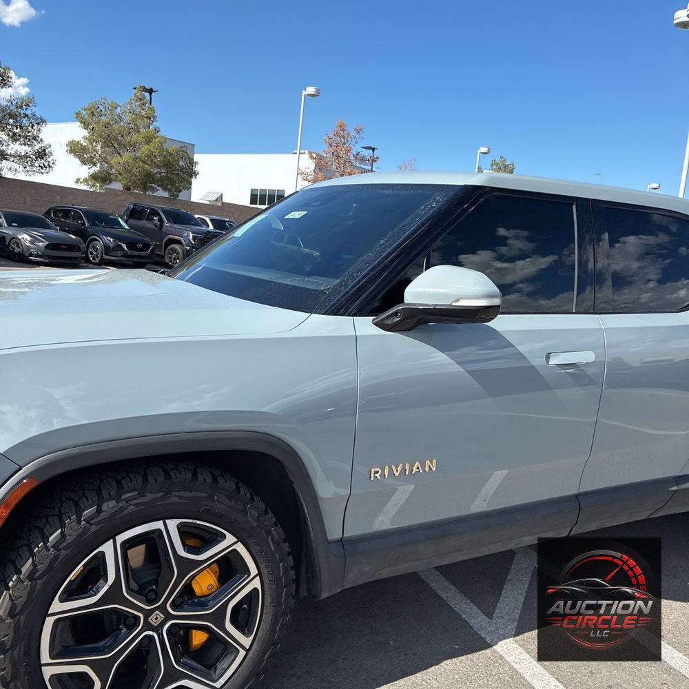 2023 Rivian R1T Adventure Quad-Motor