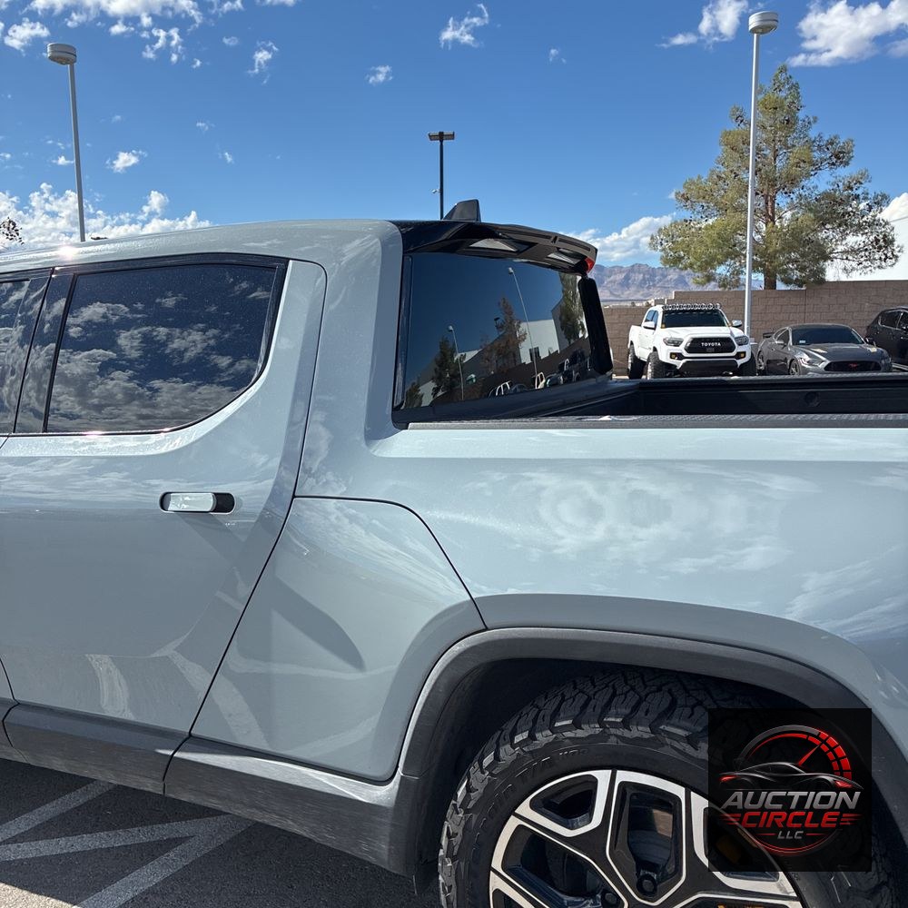 2023 Rivian R1T Adventure Quad-Motor