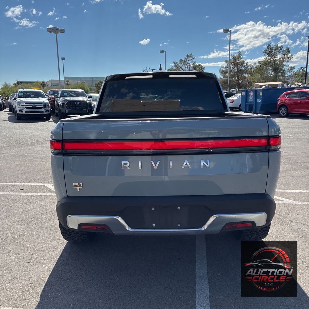 2023 Rivian R1T Adventure Quad-Motor