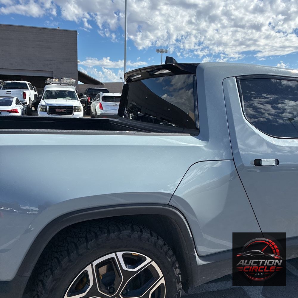 2023 Rivian R1T Adventure Quad-Motor