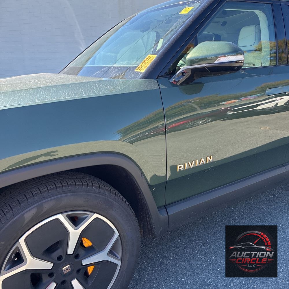 2023 Rivian R1T Adventure Quad-Motor