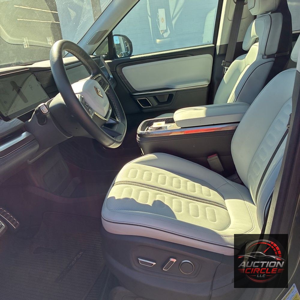 2023 Rivian R1T Adventure Quad-Motor