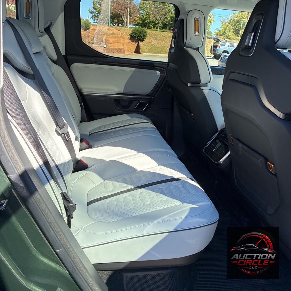 2023 Rivian R1T Adventure Quad-Motor