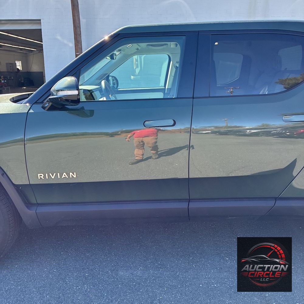 2023 Rivian R1T Adventure Quad-Motor