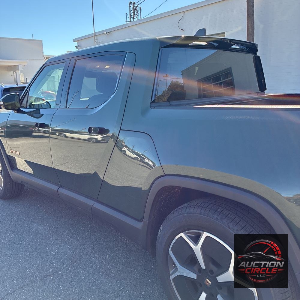 2023 Rivian R1T Adventure Quad-Motor