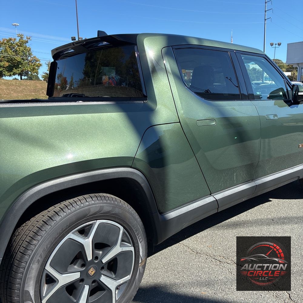2023 Rivian R1T Adventure Quad-Motor