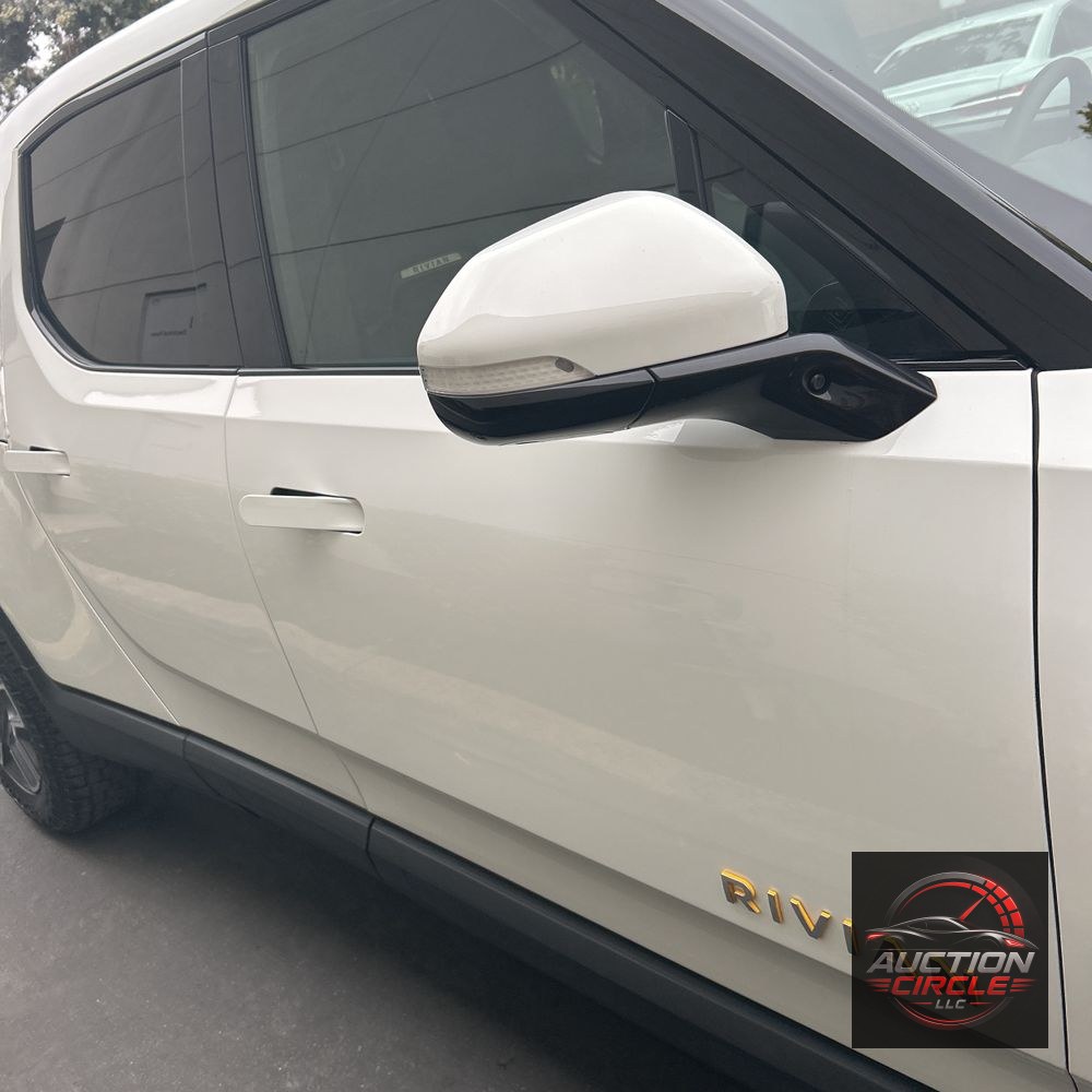 2022 Rivian R1T Launch Edition