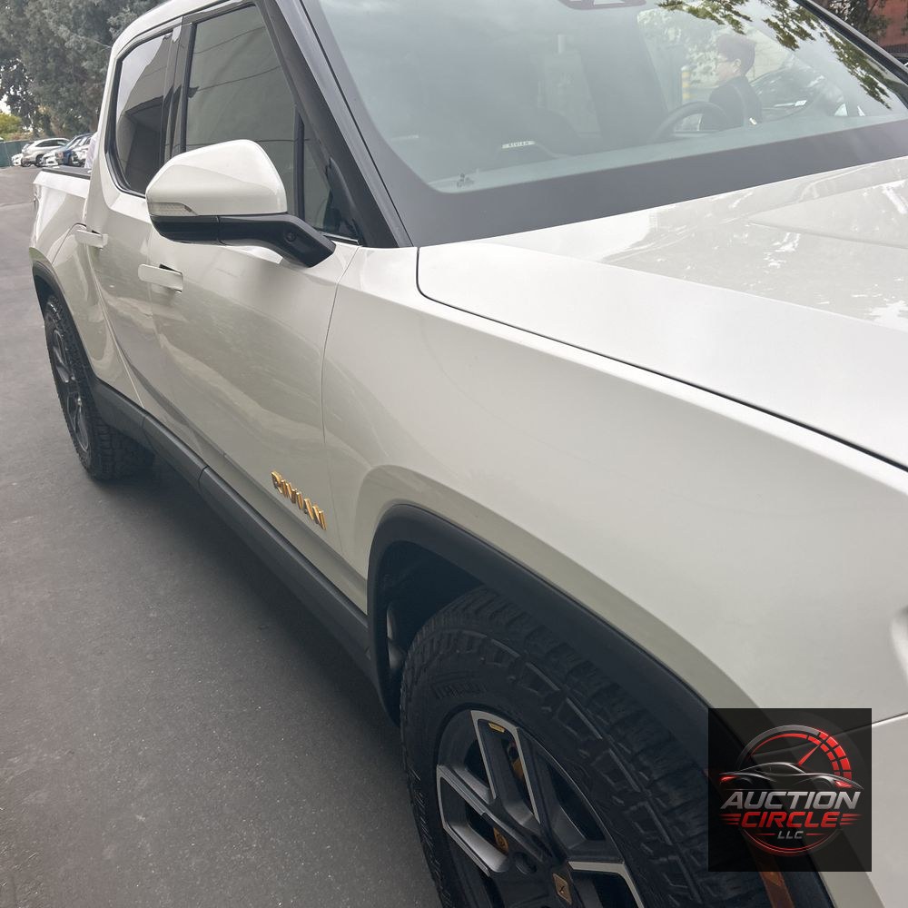 2022 Rivian R1T Launch Edition