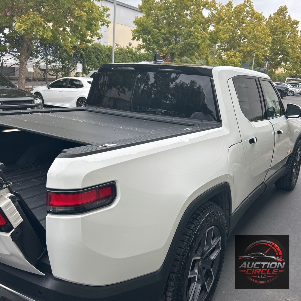 2022 Rivian R1T Launch Edition
