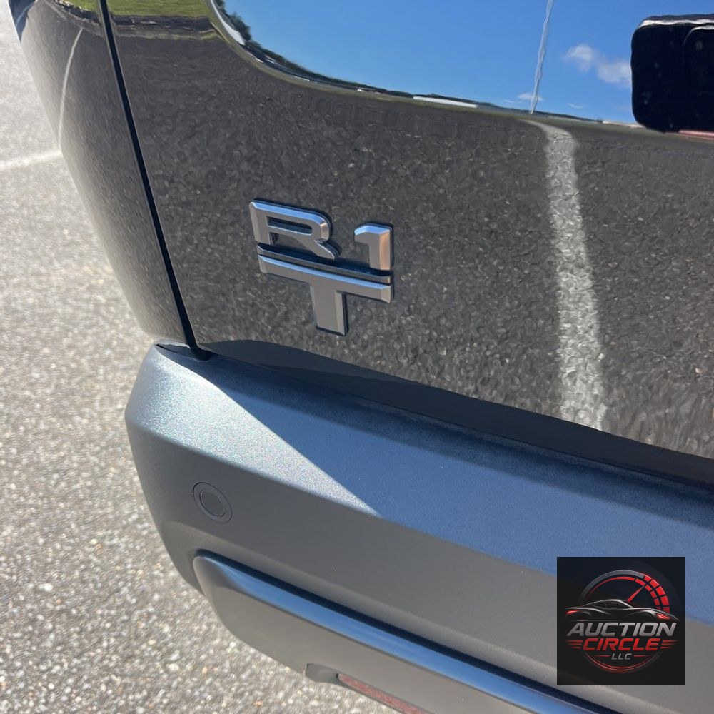 2025 Rivian R1T Adventure Dual-Motor