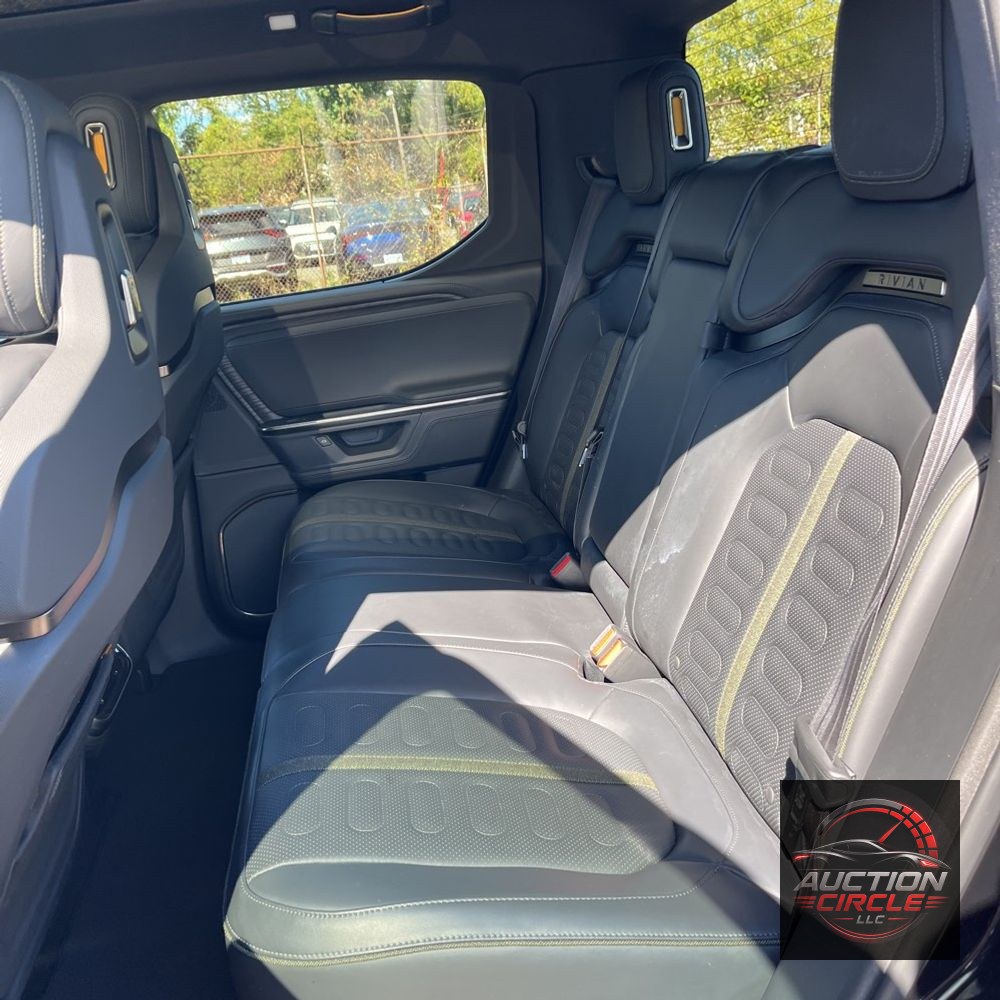 2025 Rivian R1T Adventure Dual-Motor
