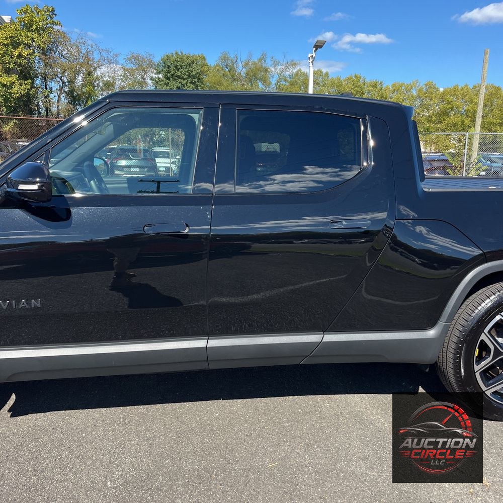 2025 Rivian R1T Adventure Dual-Motor