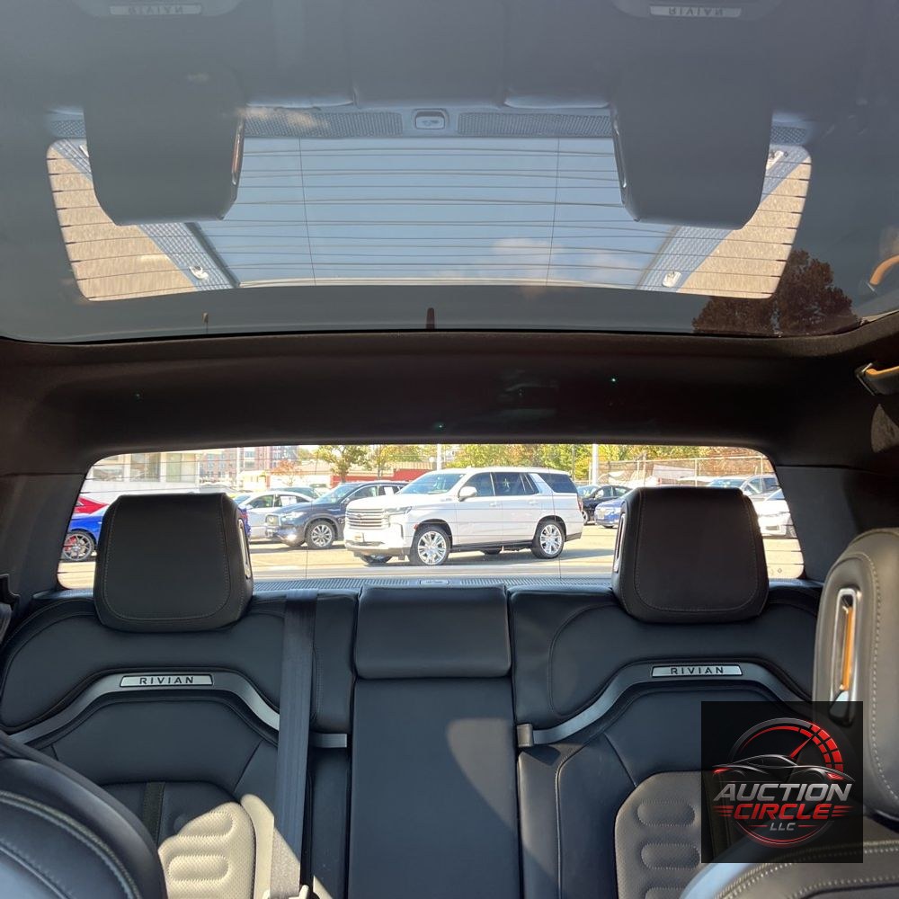 2025 Rivian R1T Adventure Dual-Motor