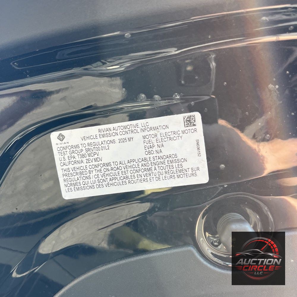 2025 Rivian R1T Adventure Dual-Motor