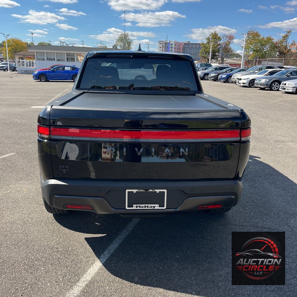 2025 Rivian R1T Adventure Dual-Motor