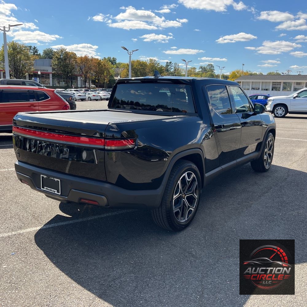 2025 Rivian R1T Adventure Dual-Motor