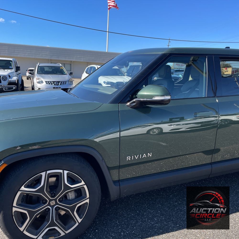 2024 Rivian R1T Adventure Dual-Motor