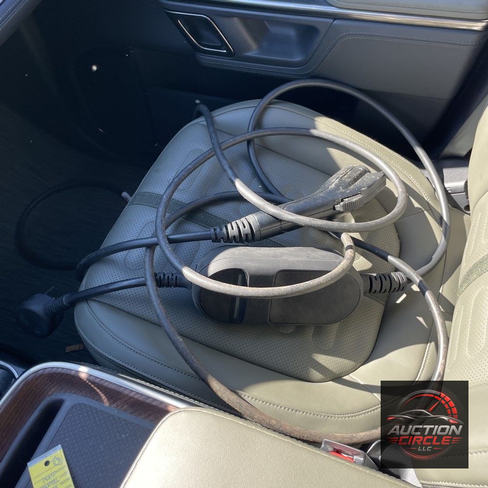 2024 Rivian R1T Adventure Dual-Motor