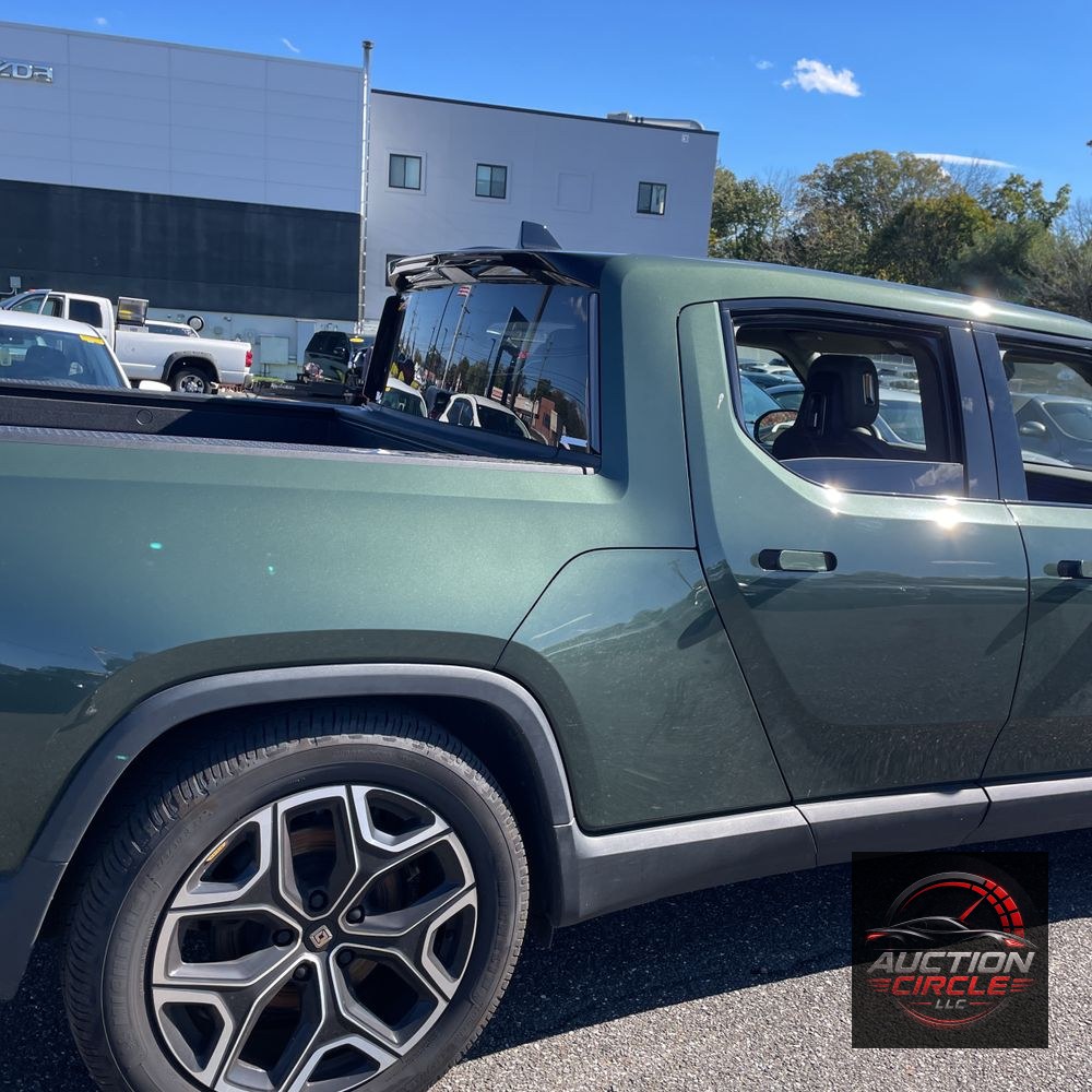 2024 Rivian R1T Adventure Dual-Motor