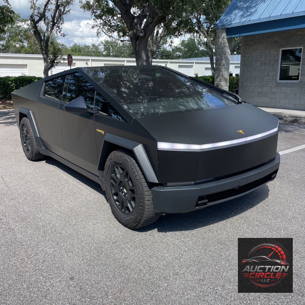 2024 Tesla Cybertruck Base