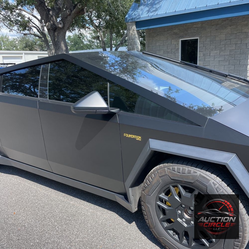 2024 Tesla Cybertruck Base