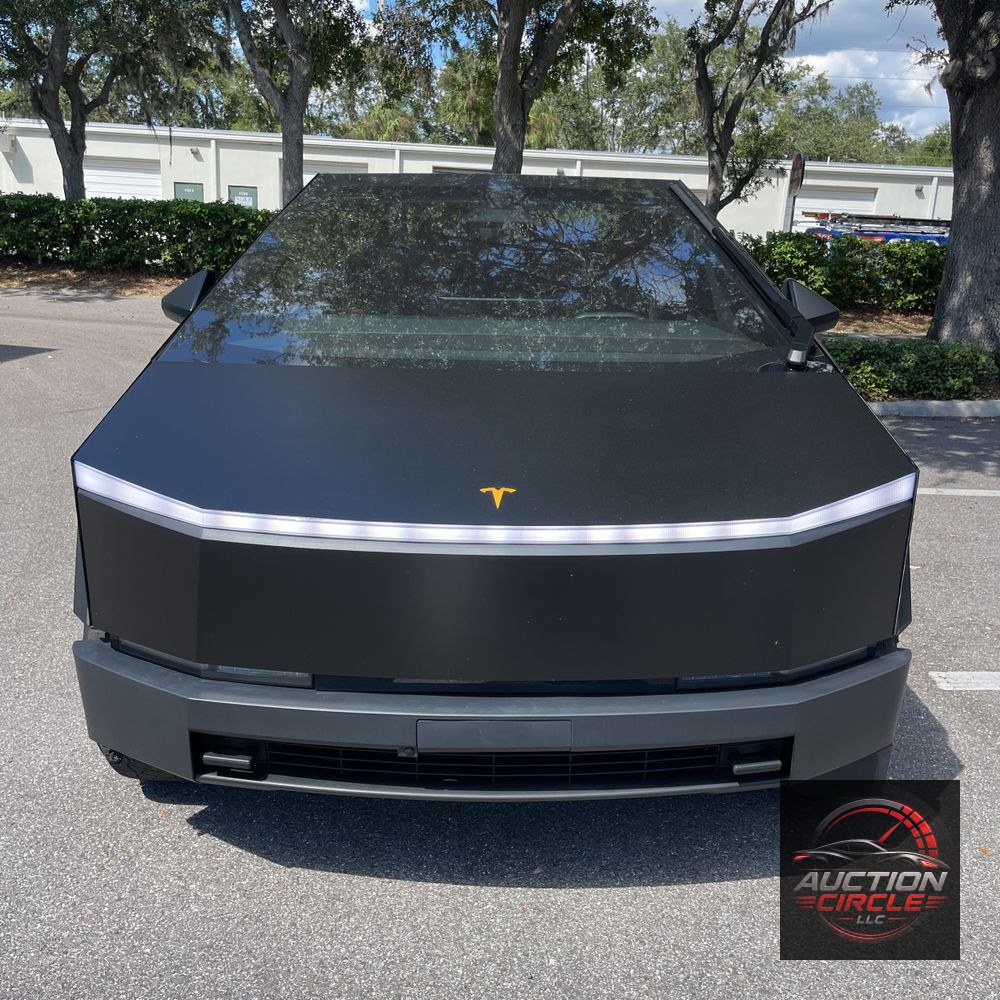 2024 Tesla Cybertruck Base