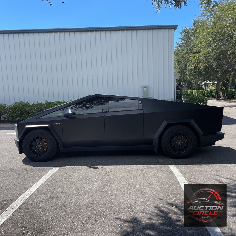 2024 Tesla Cybertruck Base