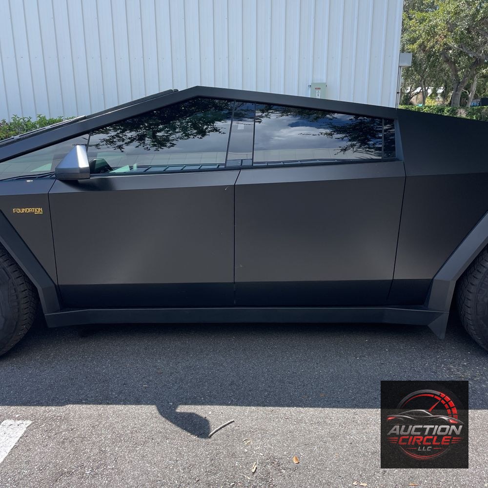 2024 Tesla Cybertruck Base