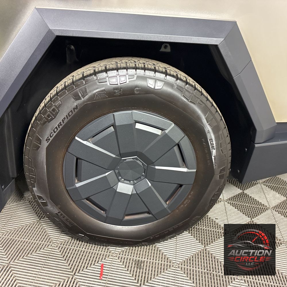 2025 Tesla Cybertruck Base