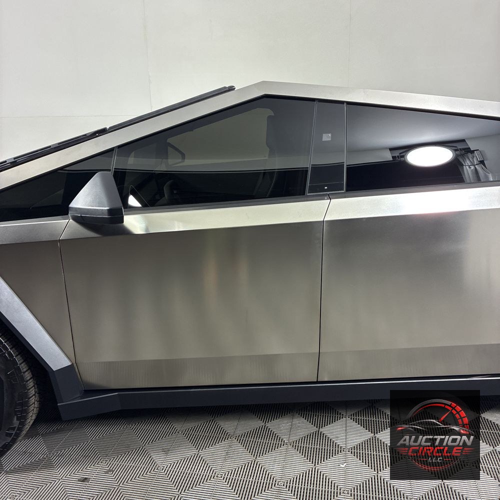 2025 Tesla Cybertruck Base