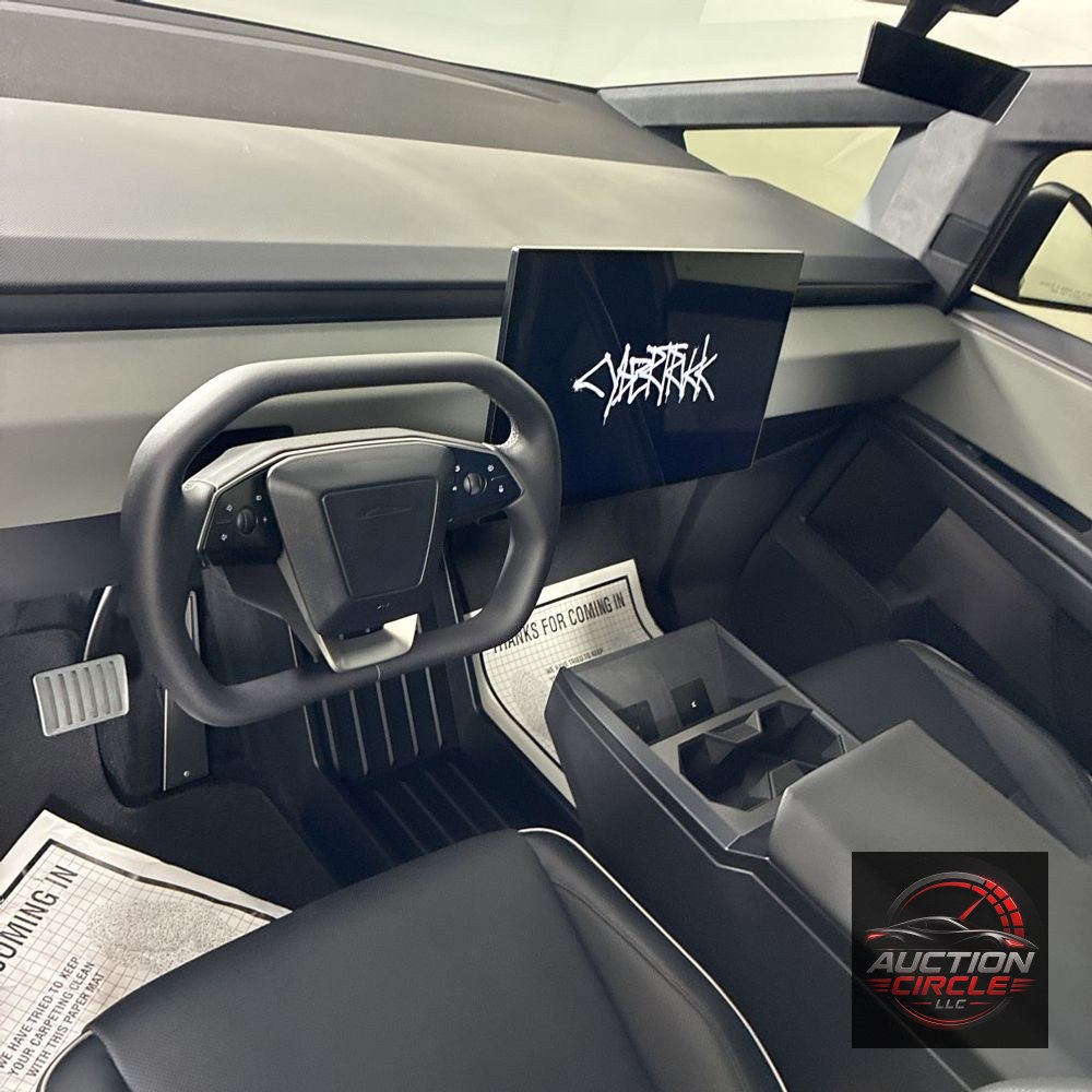 2025 Tesla Cybertruck Base