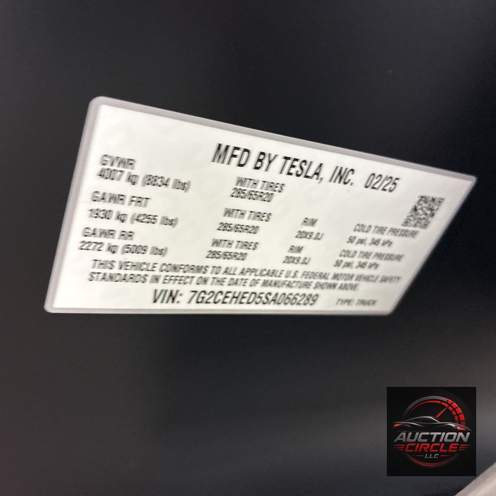 2025 Tesla Cybertruck Base