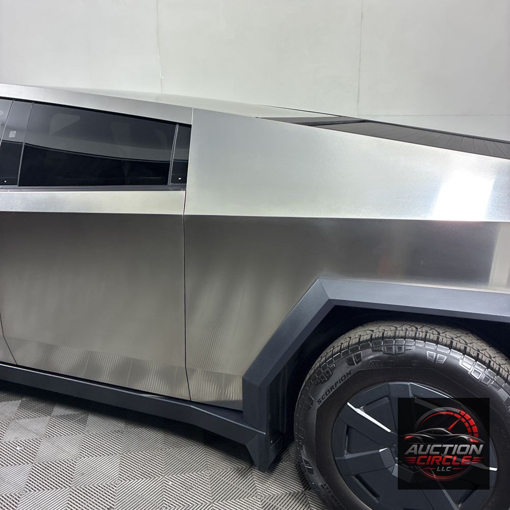 2025 Tesla Cybertruck Base