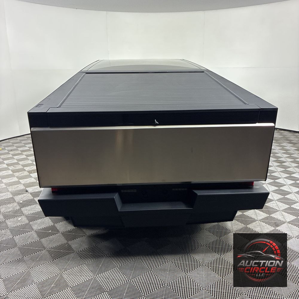 2025 Tesla Cybertruck Base