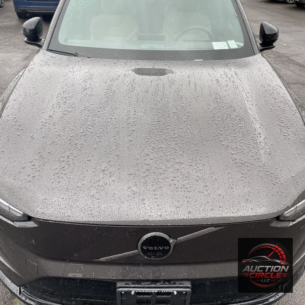 2025 Volvo EX90 Plus