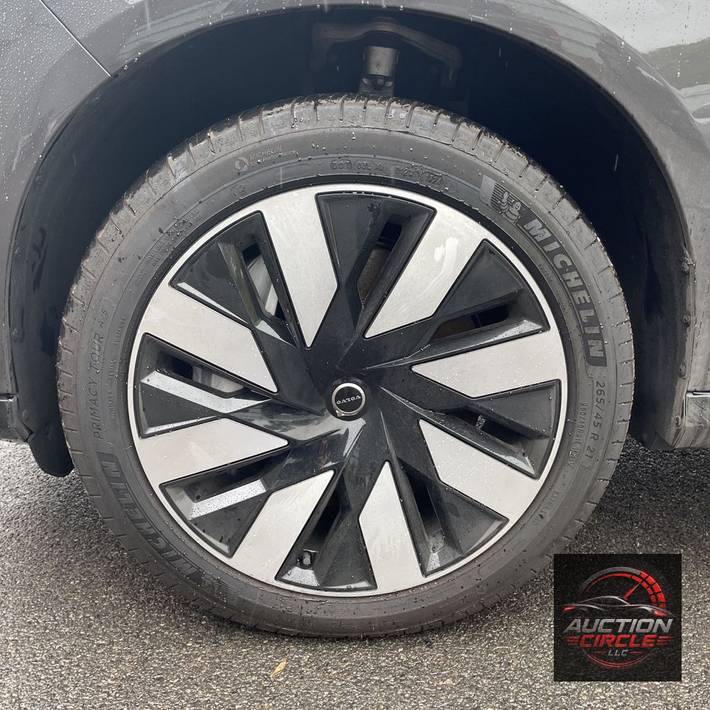 2025 Volvo EX90 Plus