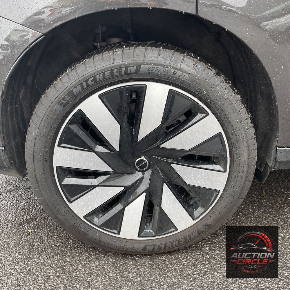 2025 Volvo EX90 Plus