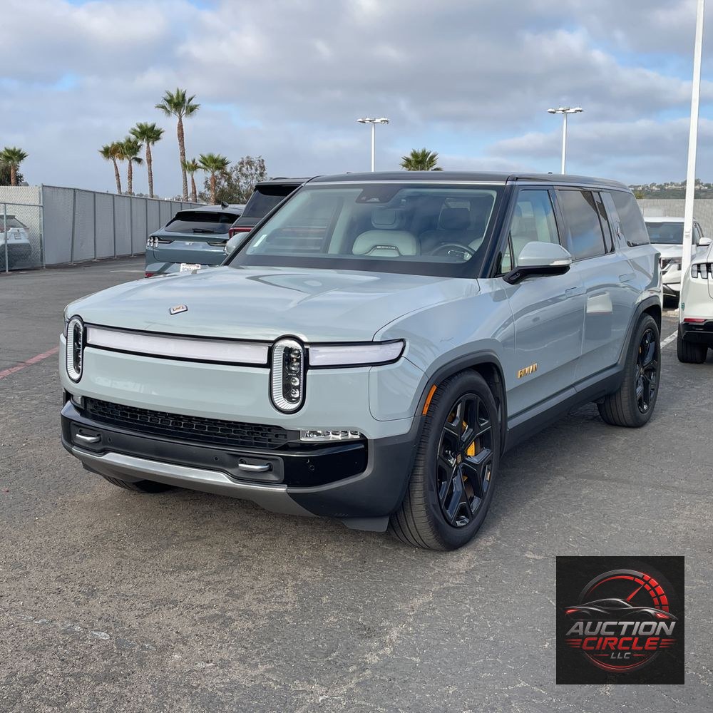 2023 Rivian R1S Adventure Quad-Motor