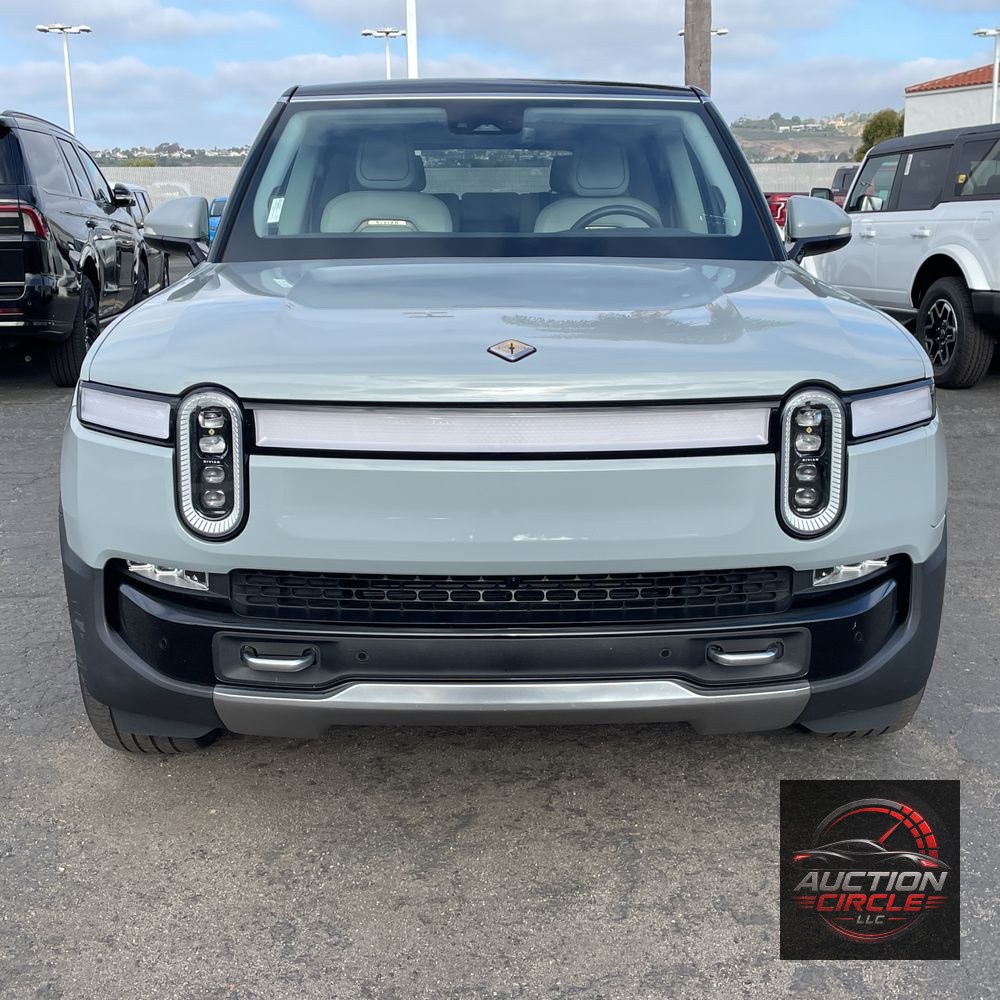 2023 Rivian R1S Adventure Quad-Motor