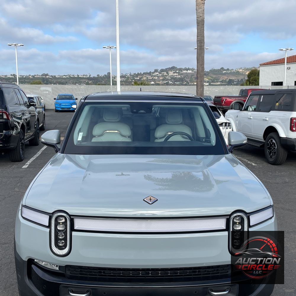 2023 Rivian R1S Adventure Quad-Motor