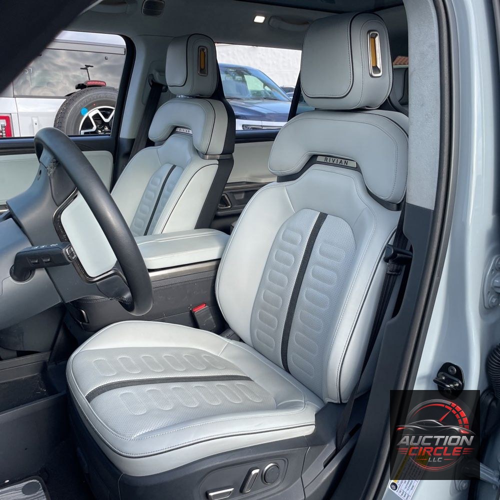 2023 Rivian R1S Adventure Quad-Motor