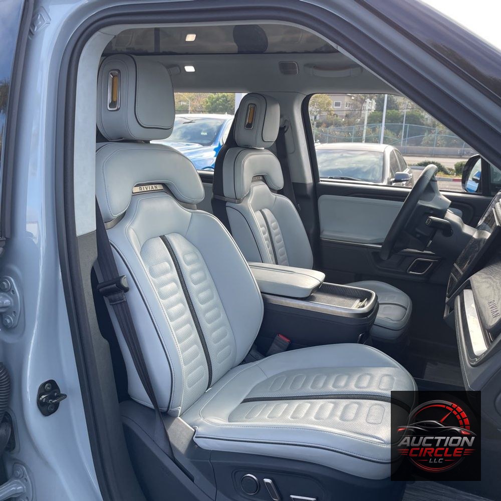 2023 Rivian R1S Adventure Quad-Motor
