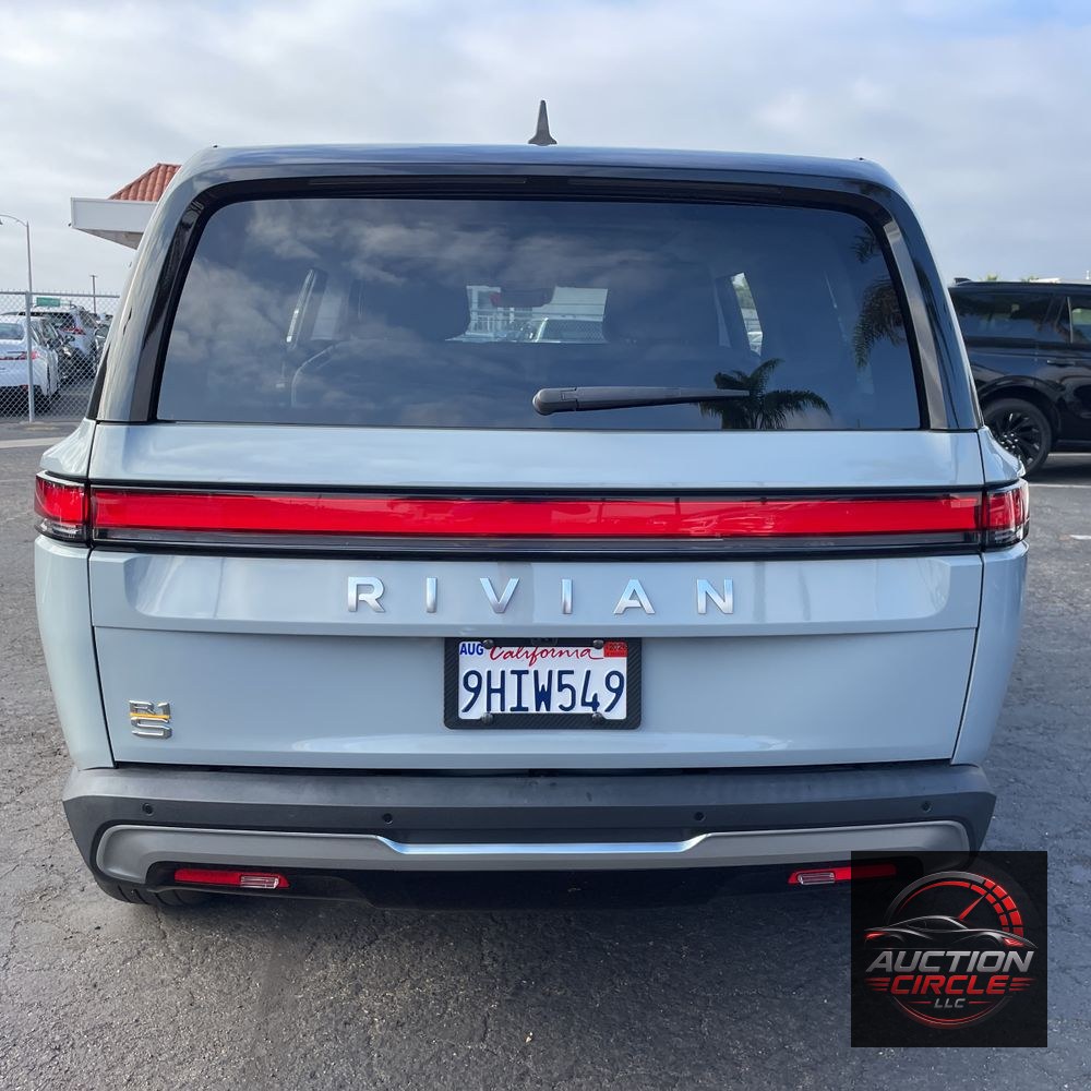 2023 Rivian R1S Adventure Quad-Motor