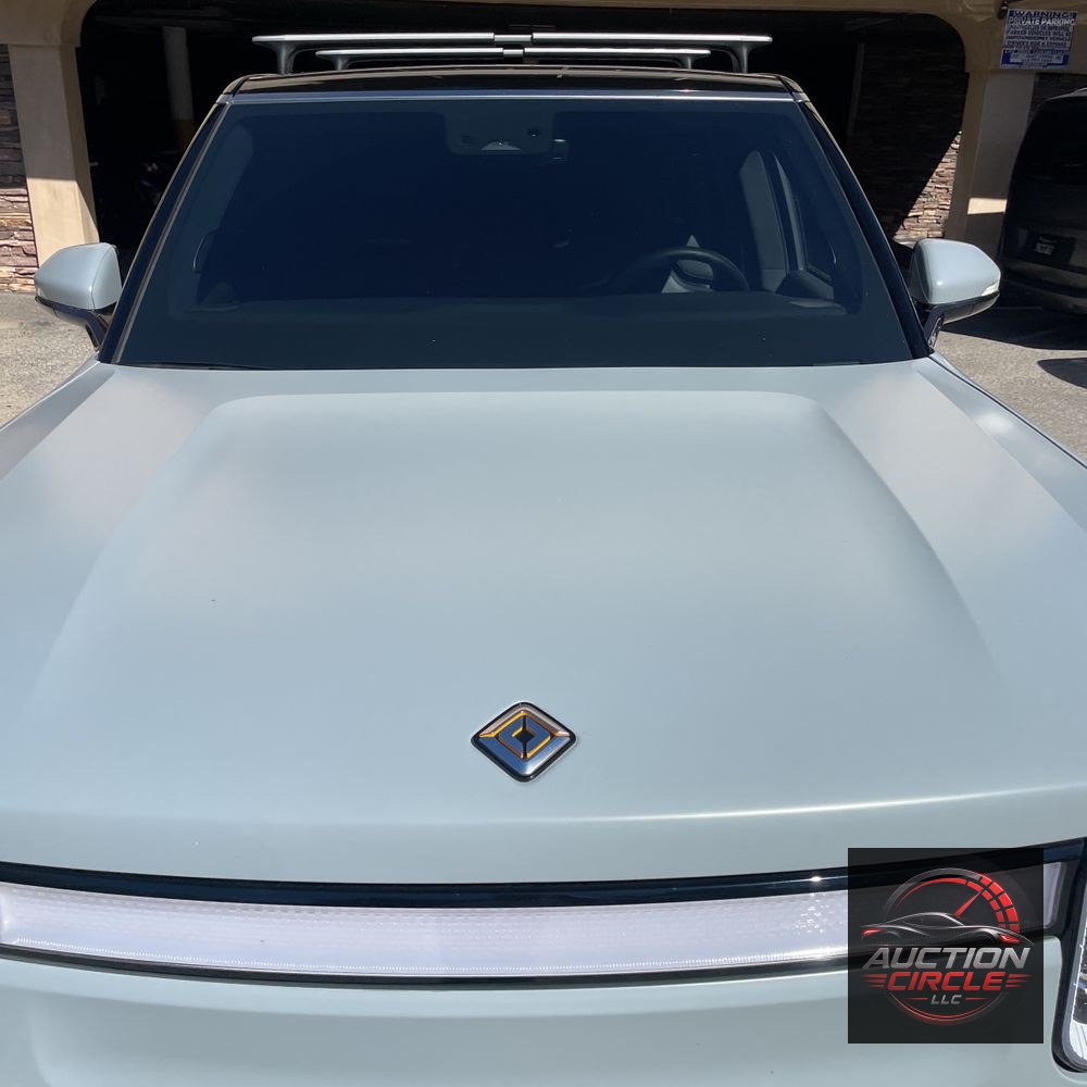 2023 Rivian R1S Adventure Quad-Motor