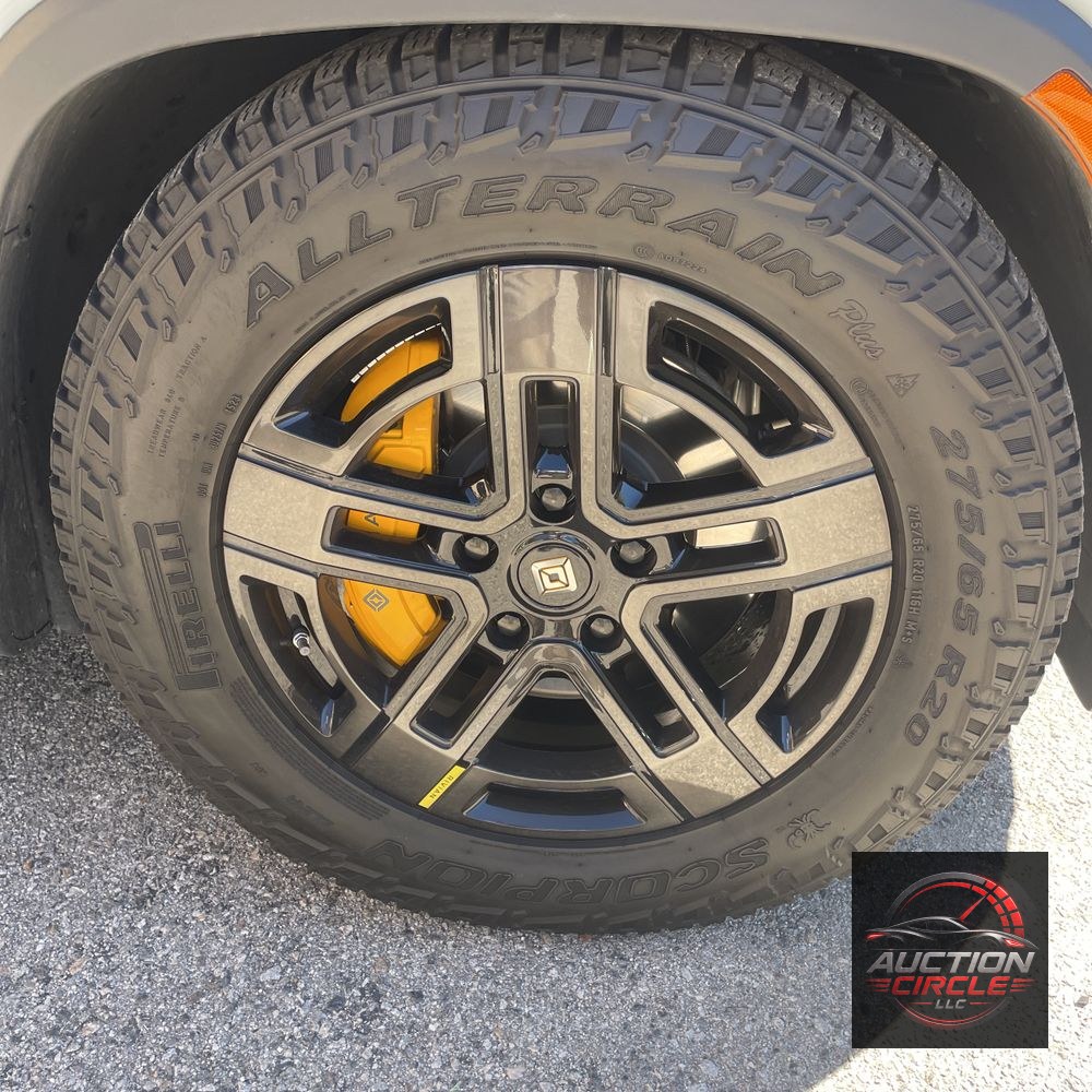 2023 Rivian R1S Adventure Quad-Motor