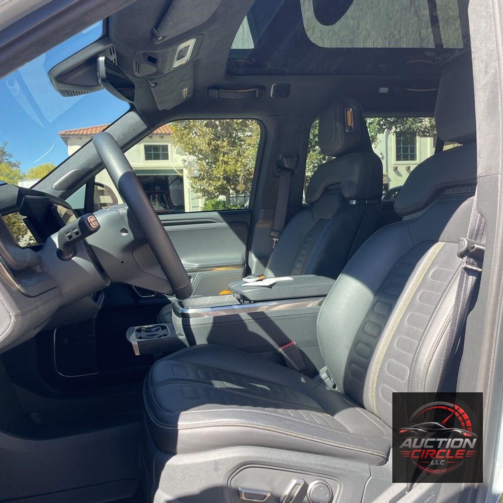 2023 Rivian R1S Adventure Quad-Motor