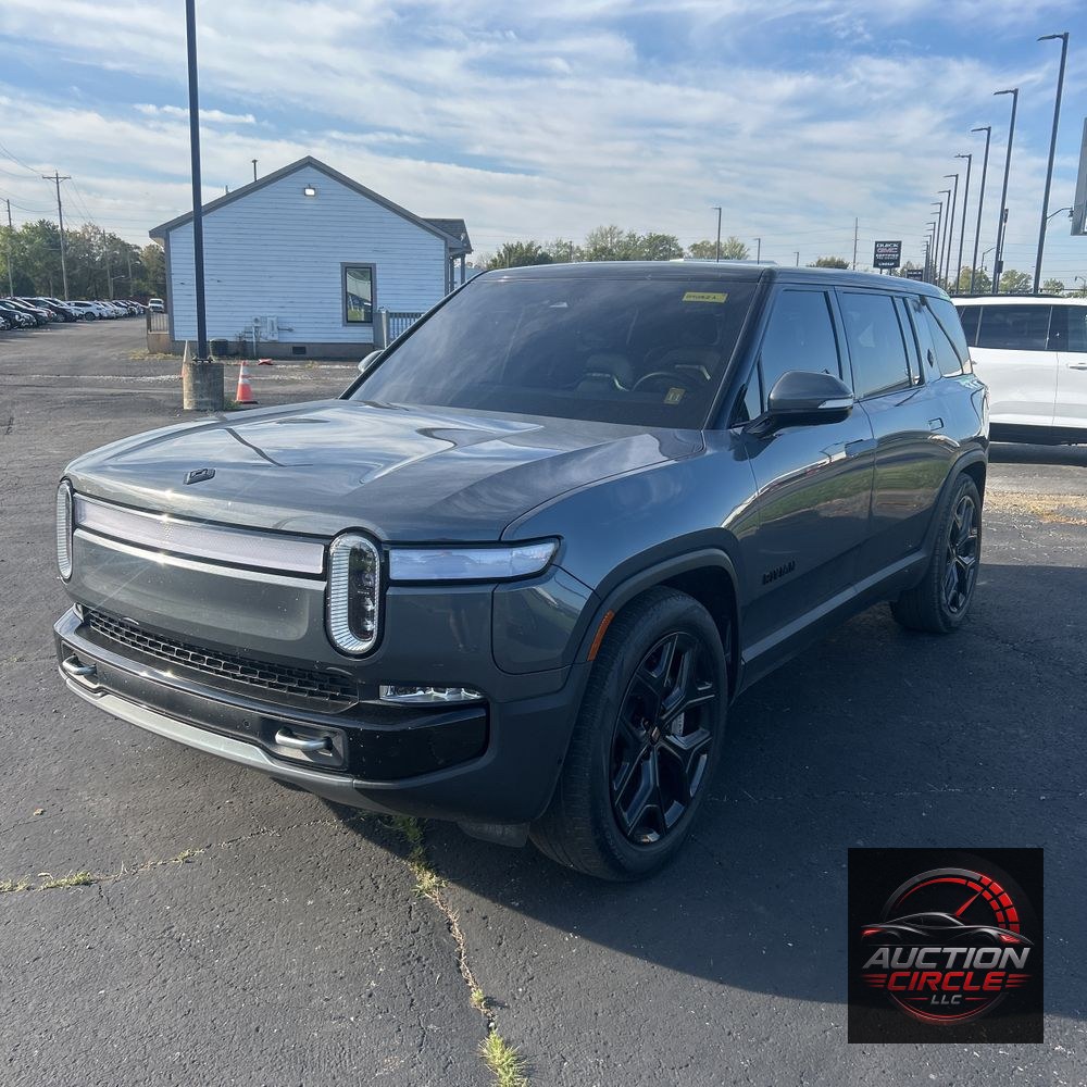 2024 Rivian R1S Adventure Dual-Motor