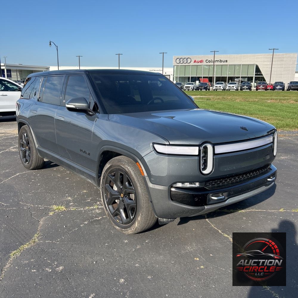 2024 Rivian R1S Adventure Dual-Motor
