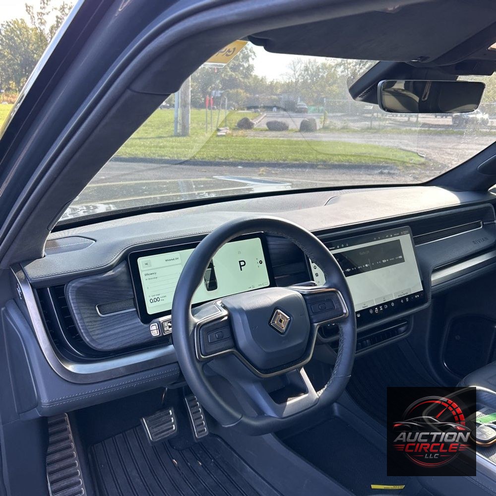 2024 Rivian R1S Adventure Dual-Motor